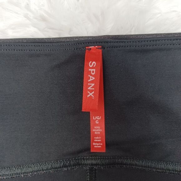 Spanx Shapewear Black Faux Leather Leggings Size Large - Picture 7 of 10